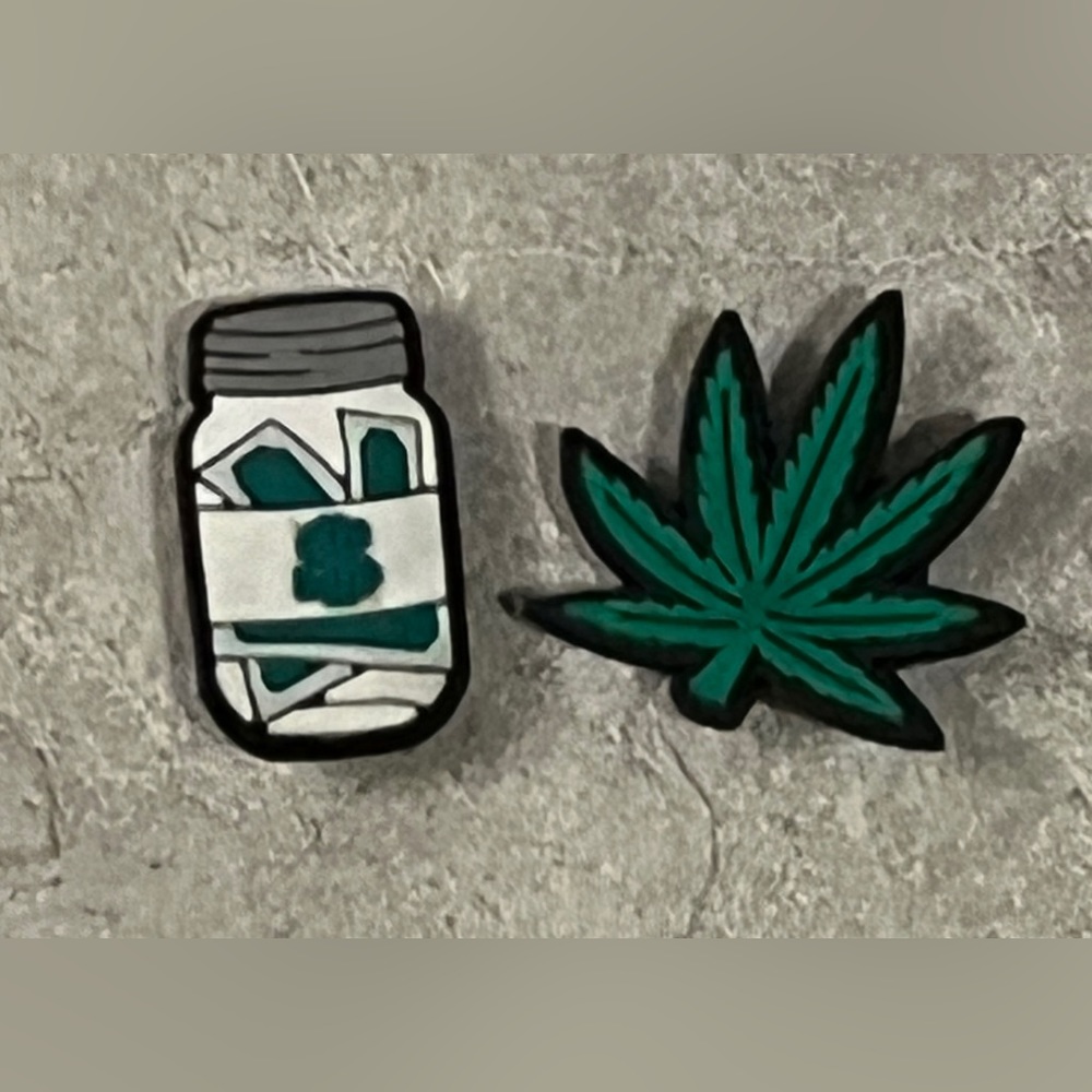 Croc charms
